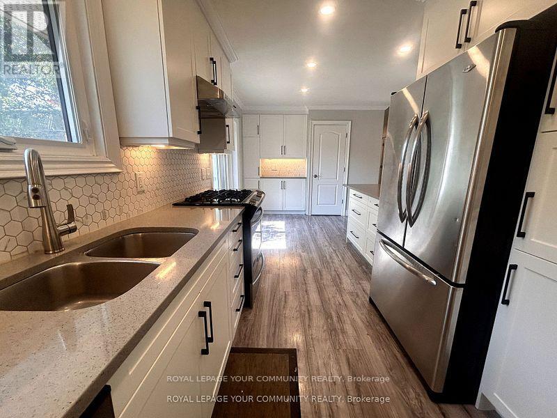 Upper - 93 Westmount Drive S, Orillia, Ontario L3V 6E2 - Photo 7 - S12572390