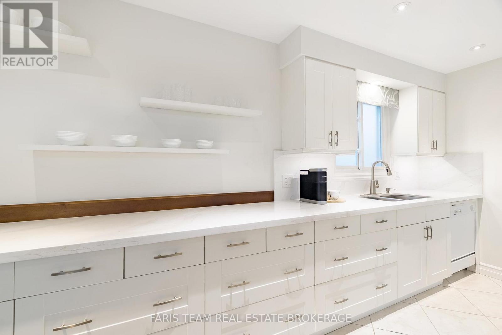 40 Orwell Crescent, Barrie (Letitia Heights), Ontario L4N 6M6 - Photo 11 - S12572522