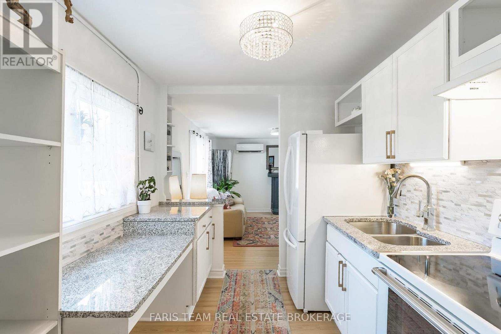 83 King Road, Tay, Ontario  L0K 2C0 - Photo 20 - S12572592