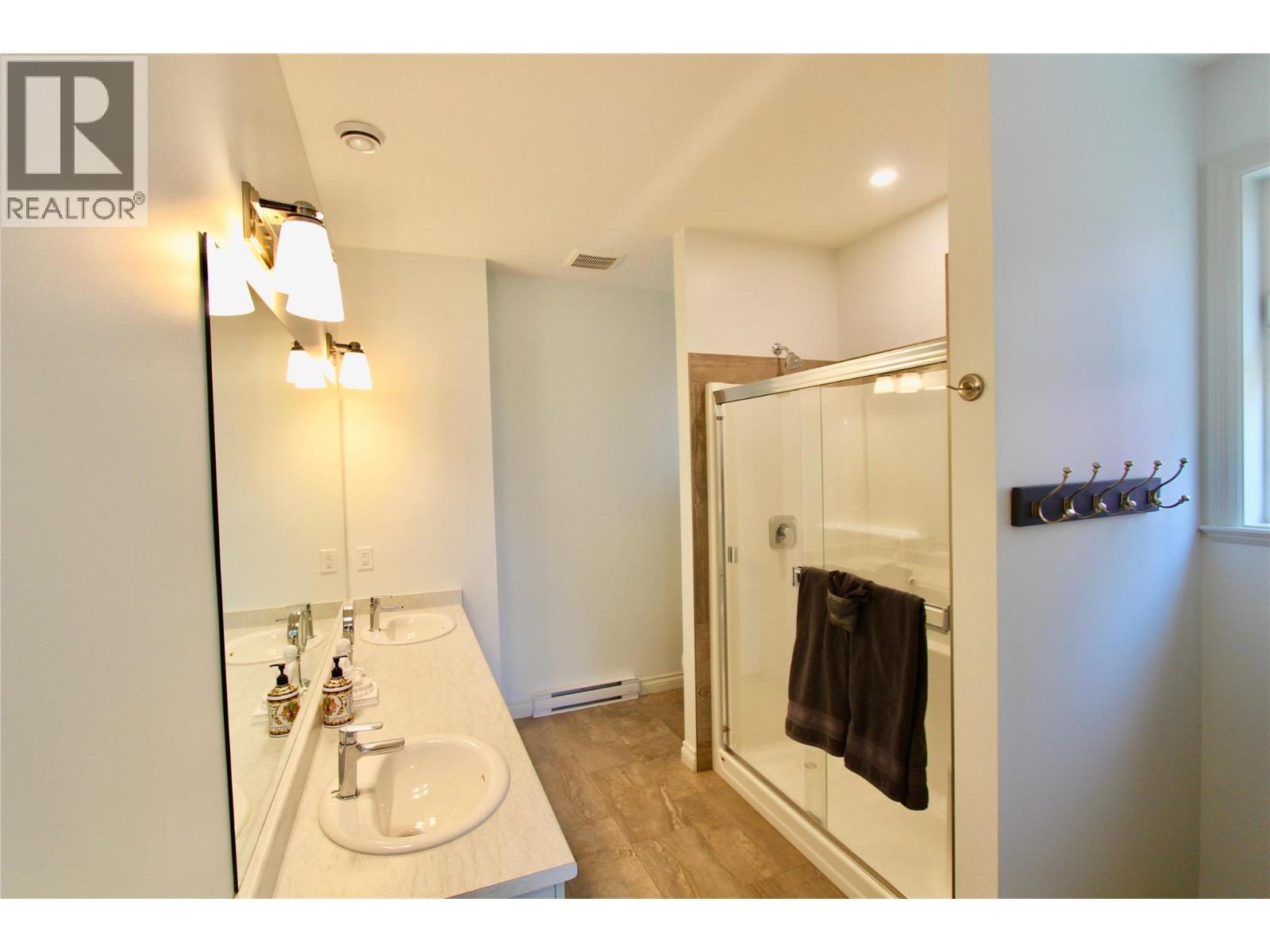 2450 Radio Tower Road Unit# 4, Oliver, British Columbia V0H 1T1 - Photo 13 - 10369637