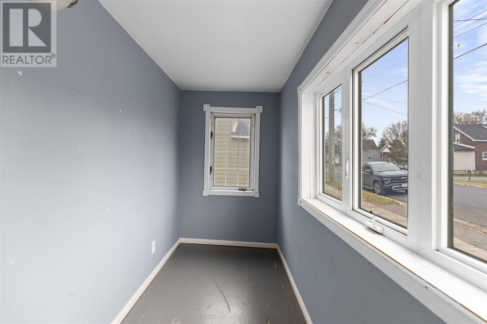 326 Farwell Ter, Sault Ste. Marie, Ontario  P6C 4B5 - Photo 3 - SM253336