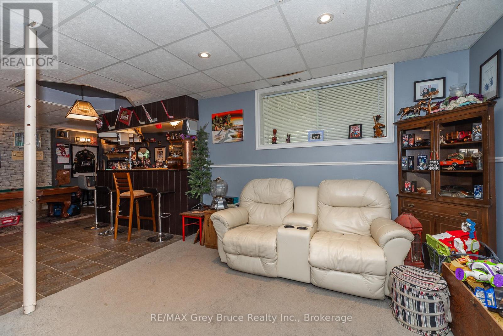 201 Division Street, Georgian Bluffs, Ontario  N0H 2K0 - Photo 25 - X12360870