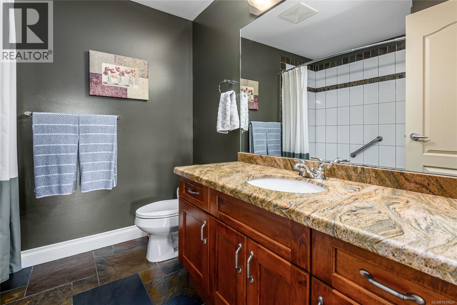 232 3666 Royal Vista Way, Courtenay, British Columbia  V9N 9X8 - Photo 16 - 1018624