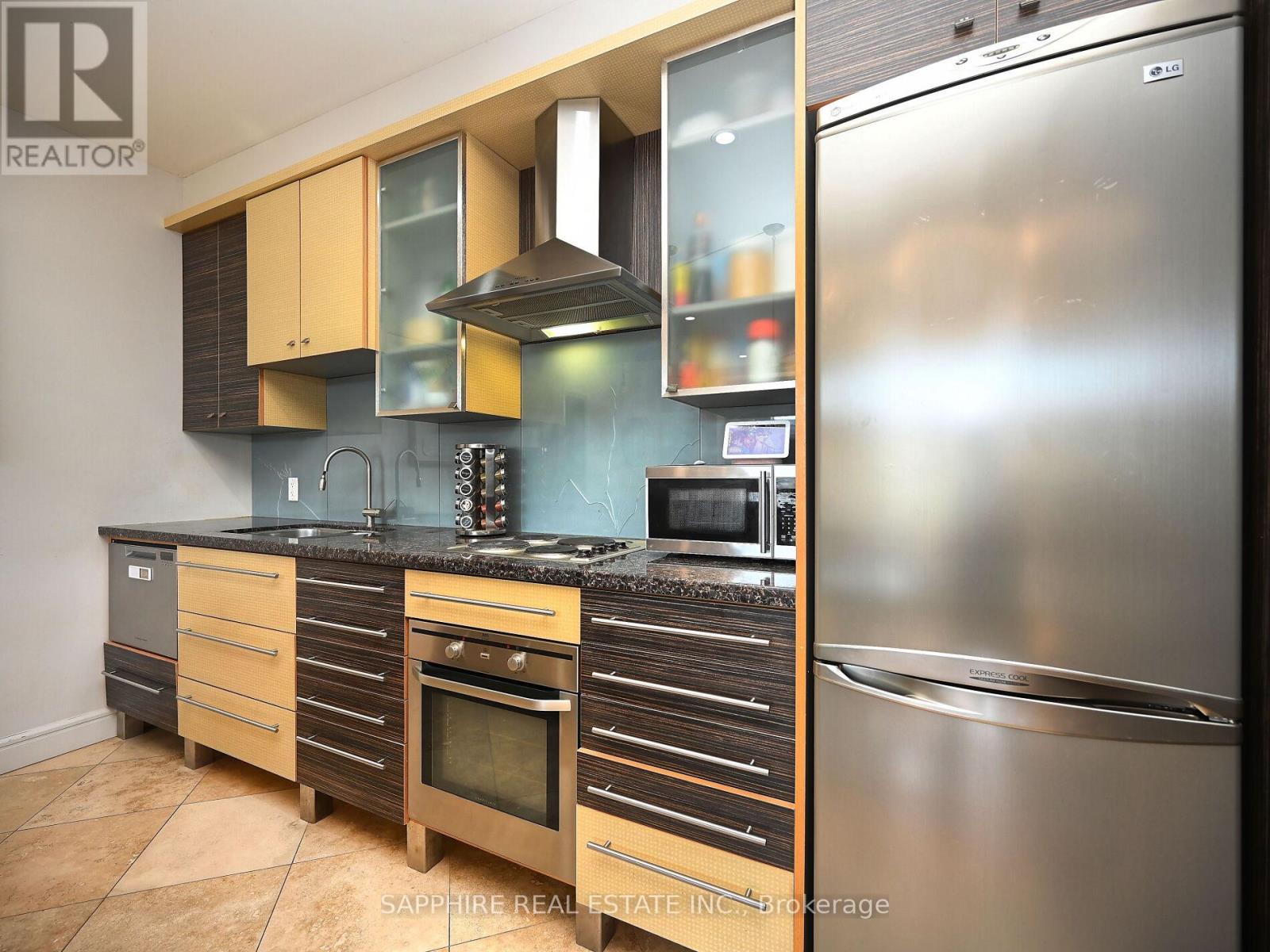 302 - 459 Kerr Street, Oakville, Ontario  L6K 3C2 - Photo 20 - W12572408