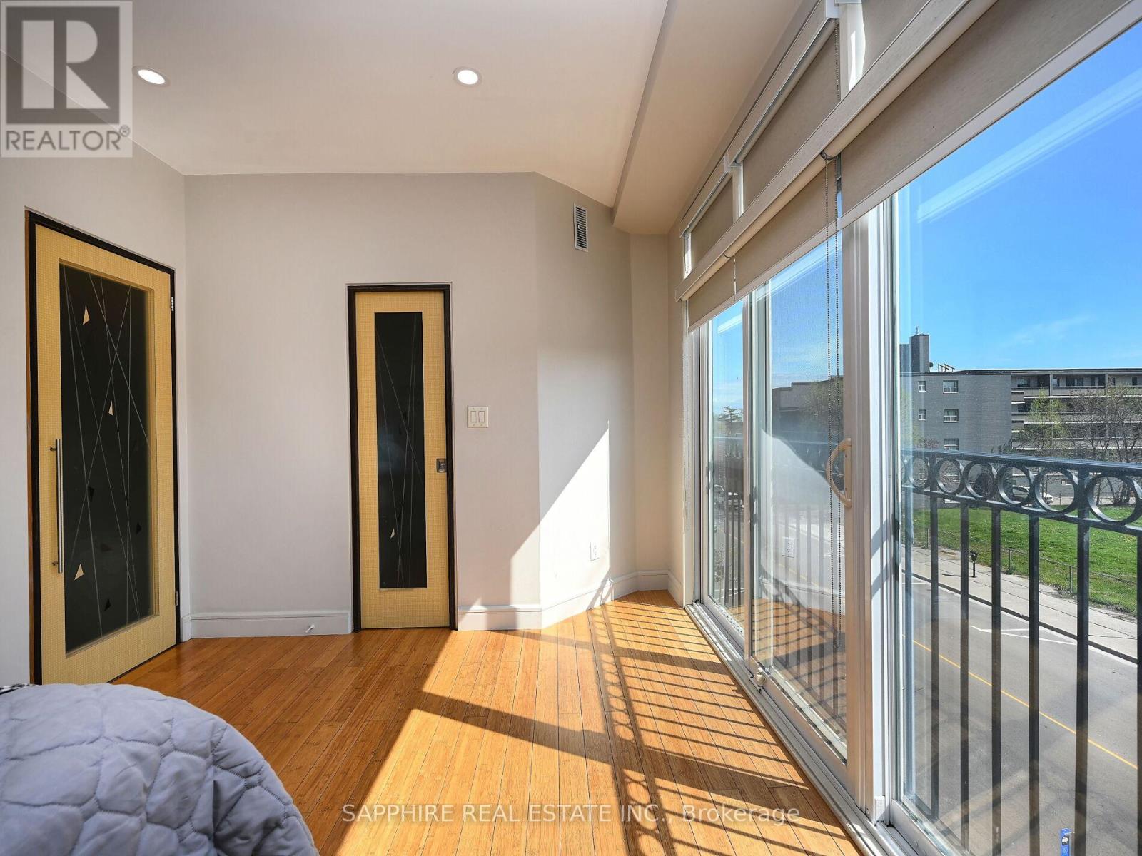 302 - 459 Kerr Street, Oakville, Ontario  L6K 3C2 - Photo 30 - W12572408