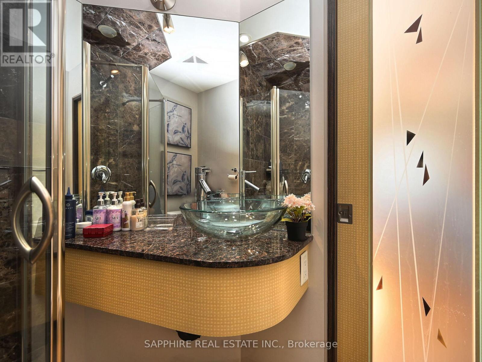 302 - 459 Kerr Street, Oakville, Ontario  L6K 3C2 - Photo 33 - W12572408