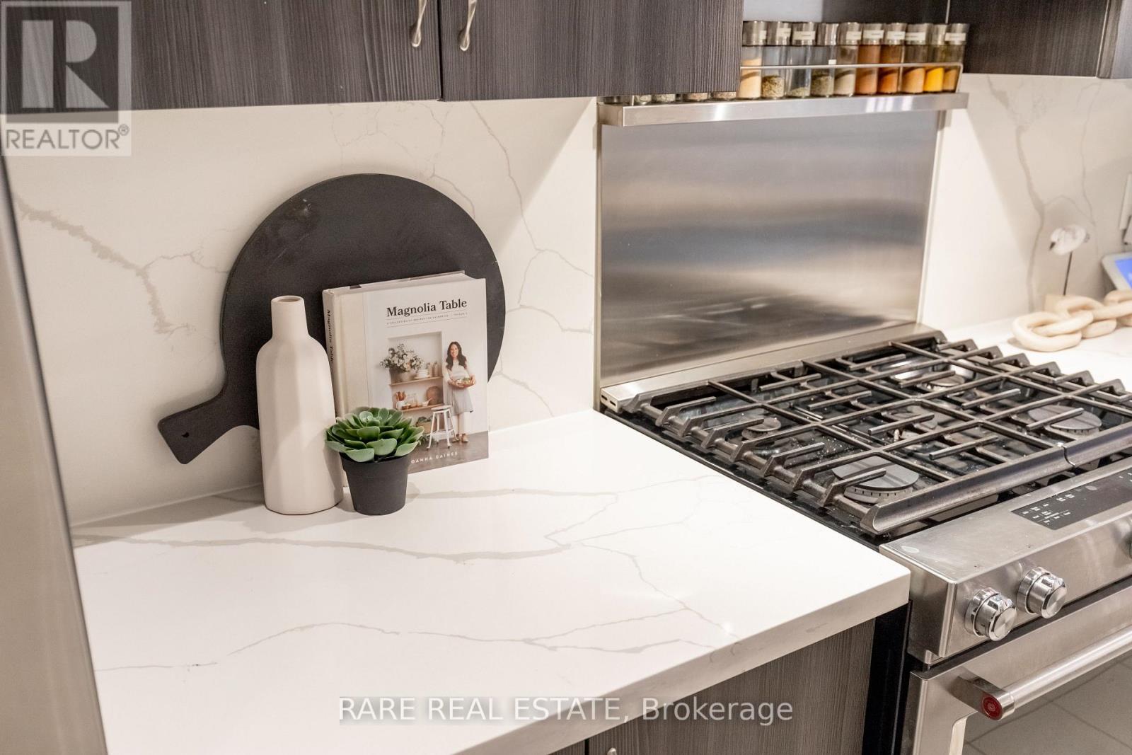 483 Terrace Way, Oakville, Ontario  L6M 1N5 - Photo 10 - W12572414