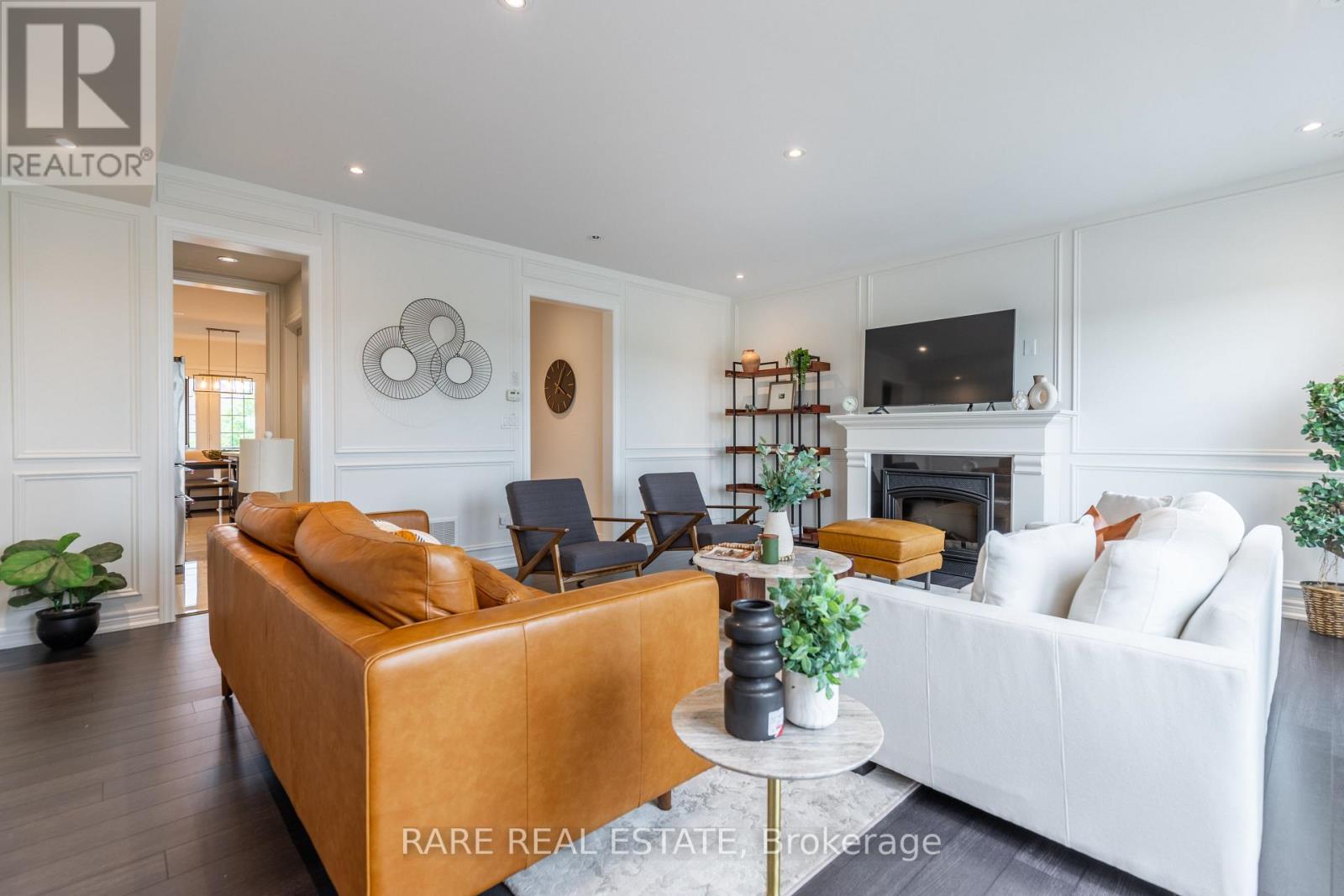 483 Terrace Way, Oakville, Ontario  L6M 1N5 - Photo 3 - W12572414