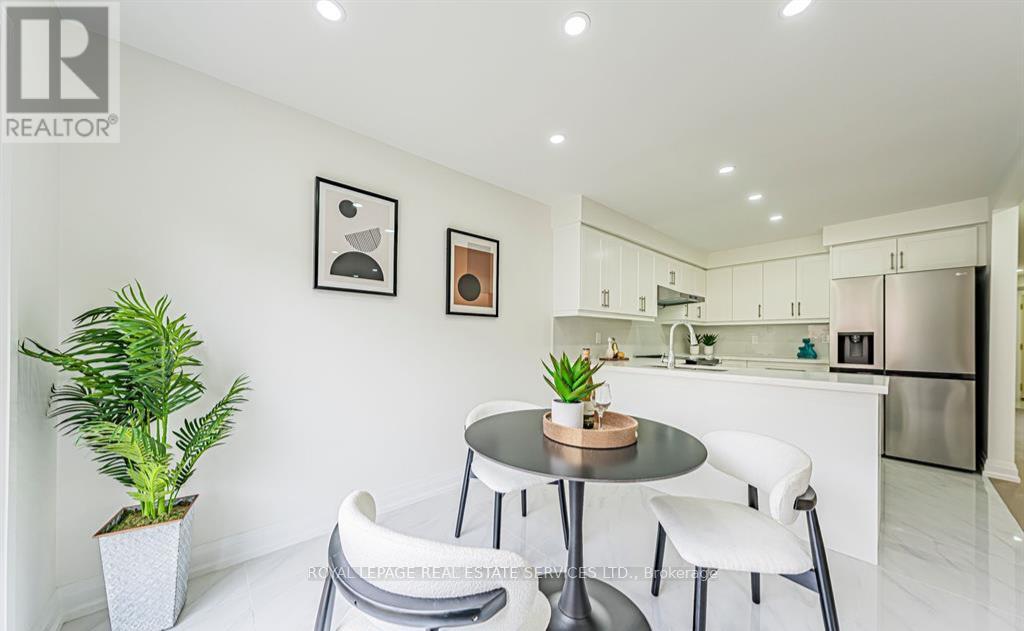 4797 Rosebush Road, Mississauga, Ontario  L5M 5N2 - Photo 16 - W12572424