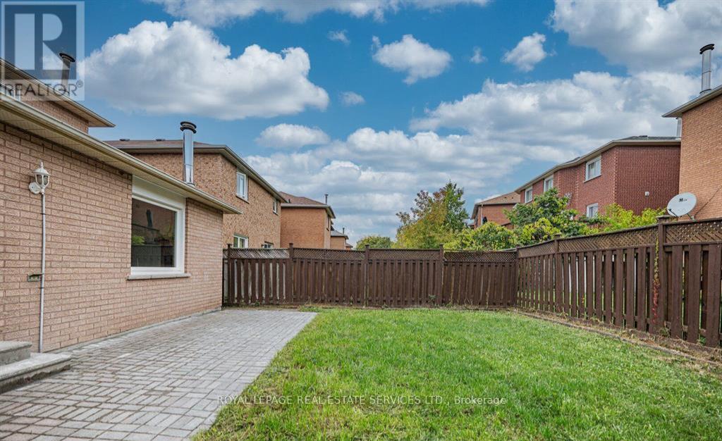 4797 Rosebush Road, Mississauga, Ontario  L5M 5N2 - Photo 35 - W12572424