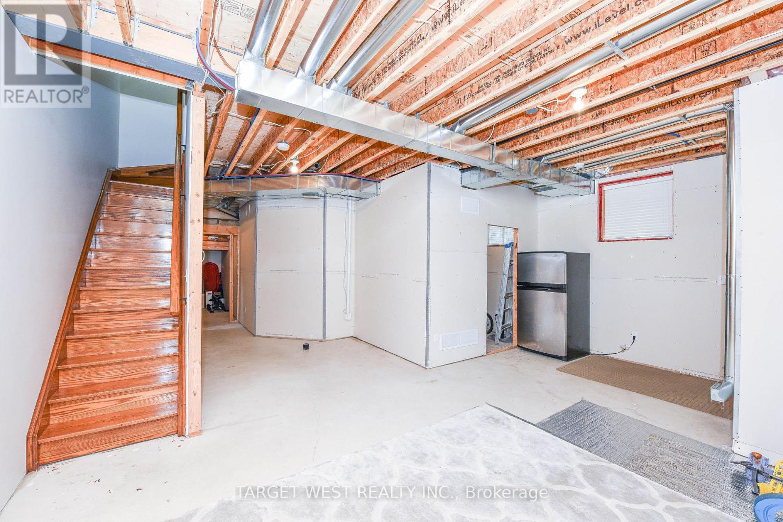 87 Park Street W, Mississauga, Ontario  L5H 1L2 - Photo 43 - W12572464