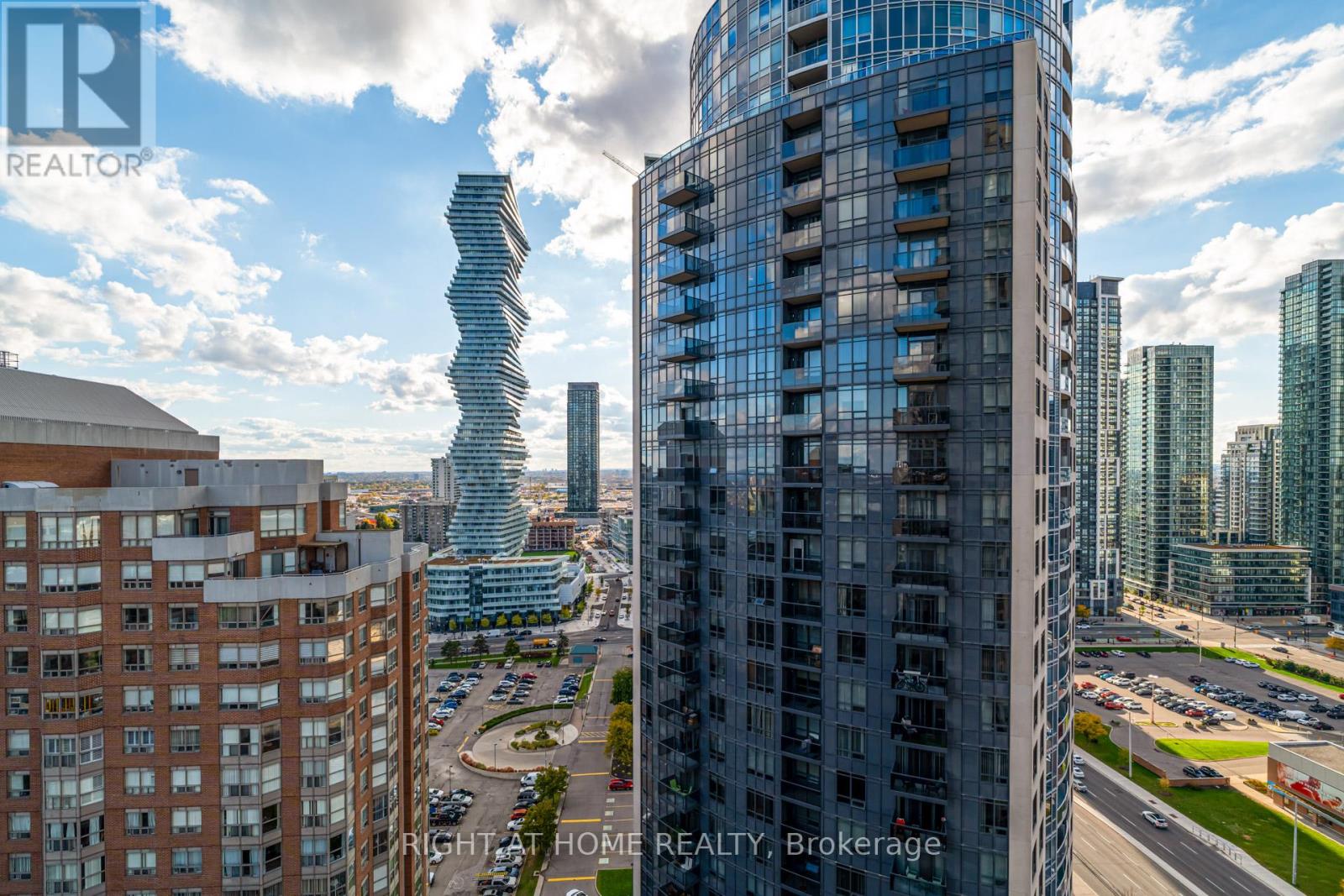 2412 - 310 Burnhamthorpe Road W, Mississauga, Ontario  L5B 4P9 - Photo 26 - W12572466