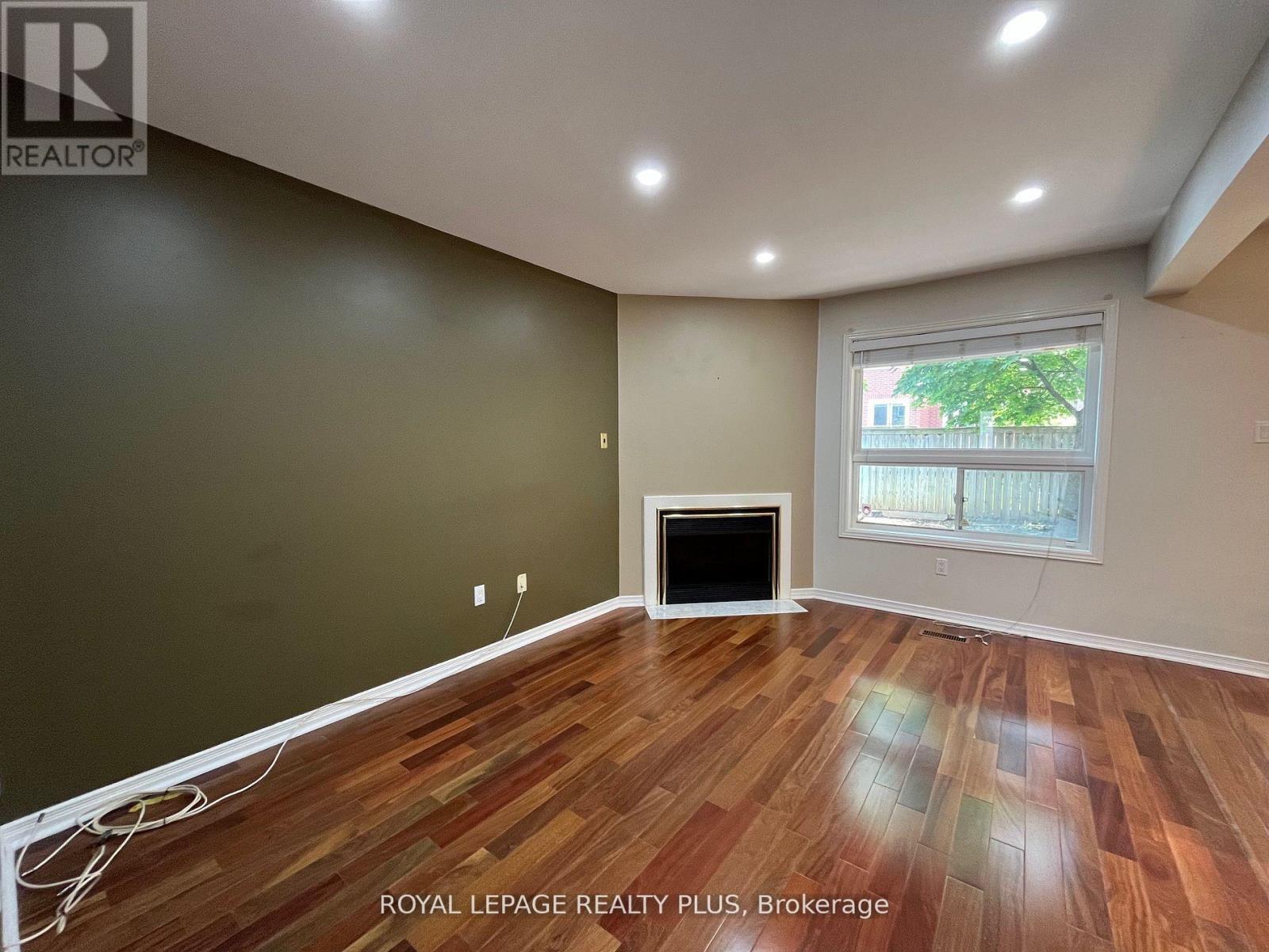 26 - 2555 Thomas Street, Mississauga, Ontario  L5M 5P6 - Photo 8 - W12572482