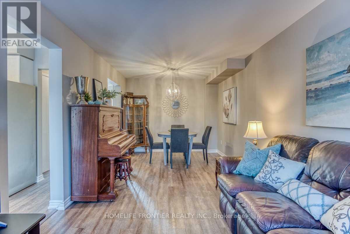 934 Cardington Street, Mississauga, Ontario  L5V 1Z8 - Photo 11 - W12572502