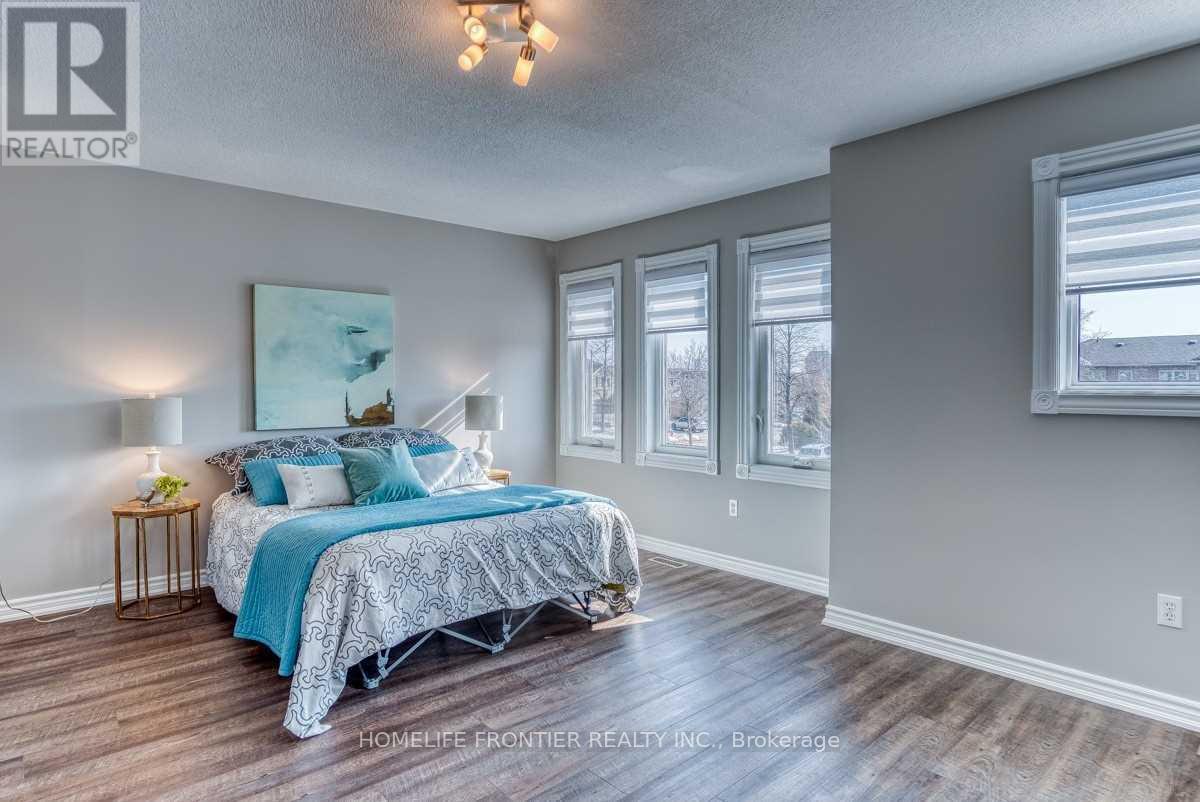 934 Cardington Street, Mississauga, Ontario  L5V 1Z8 - Photo 13 - W12572502