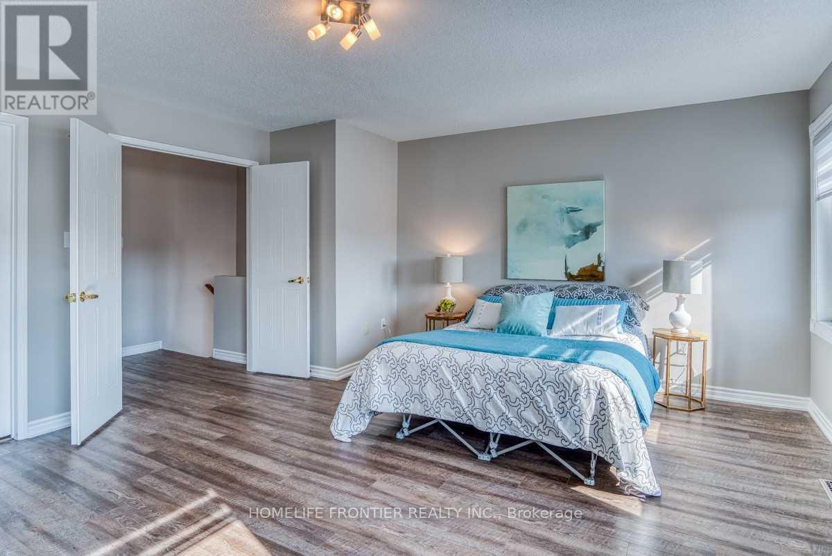 934 Cardington Street, Mississauga, Ontario  L5V 1Z8 - Photo 15 - W12572502