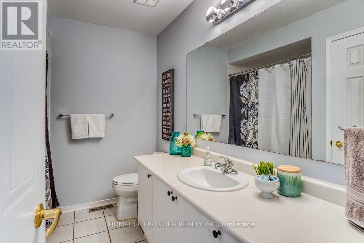 934 Cardington Street, Mississauga, Ontario  L5V 1Z8 - Photo 17 - W12572502