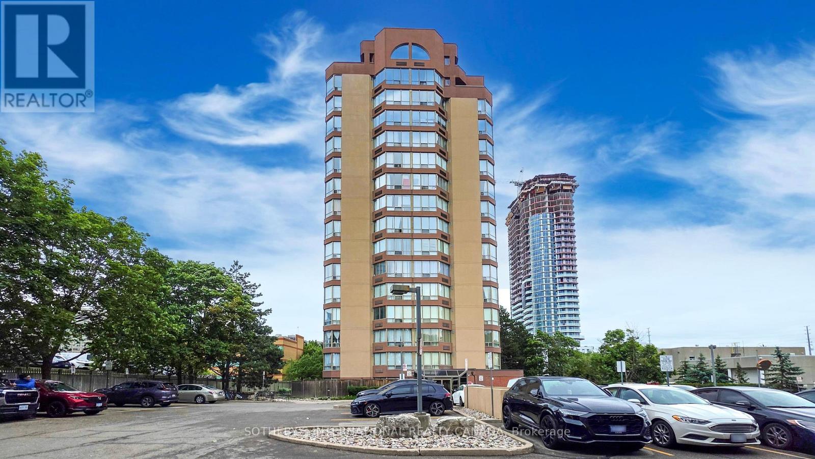 406 - 25 Fairview Road W, Mississauga, Ontario  L5B 3Y8 - Photo 2 - W12572588