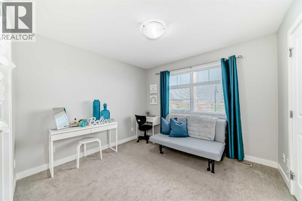 63 Legacy Path Se, Calgary, Alberta  T2X 4H9 - Photo 29 - A2255203