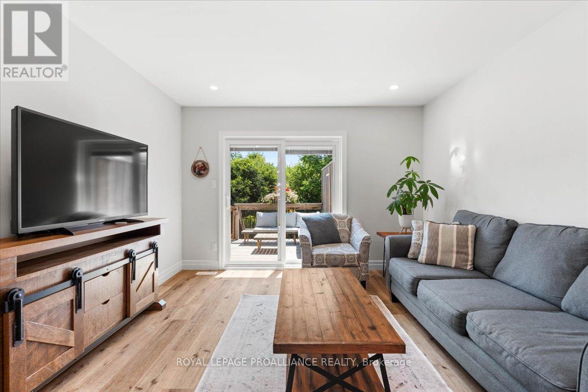 39 Hillside Meadow Drive, Quinte West, Ontario  K8V 0J5 - Photo 15 - X12572676