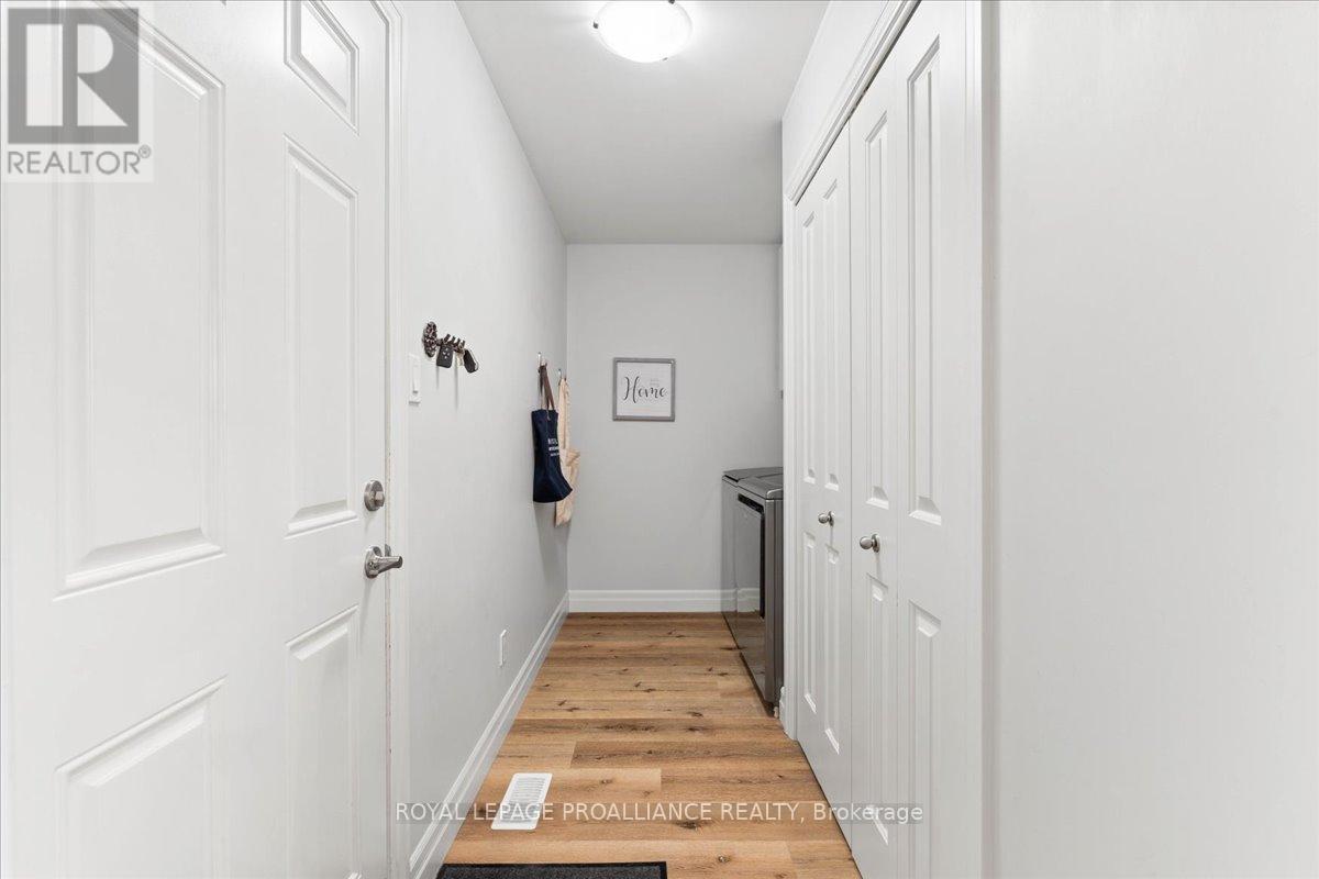 39 Hillside Meadow Drive, Quinte West, Ontario  K8V 0J5 - Photo 21 - X12572676