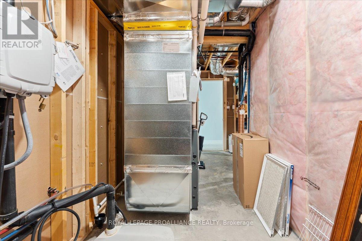 39 Hillside Meadow Drive, Quinte West, Ontario  K8V 0J5 - Photo 30 - X12572676