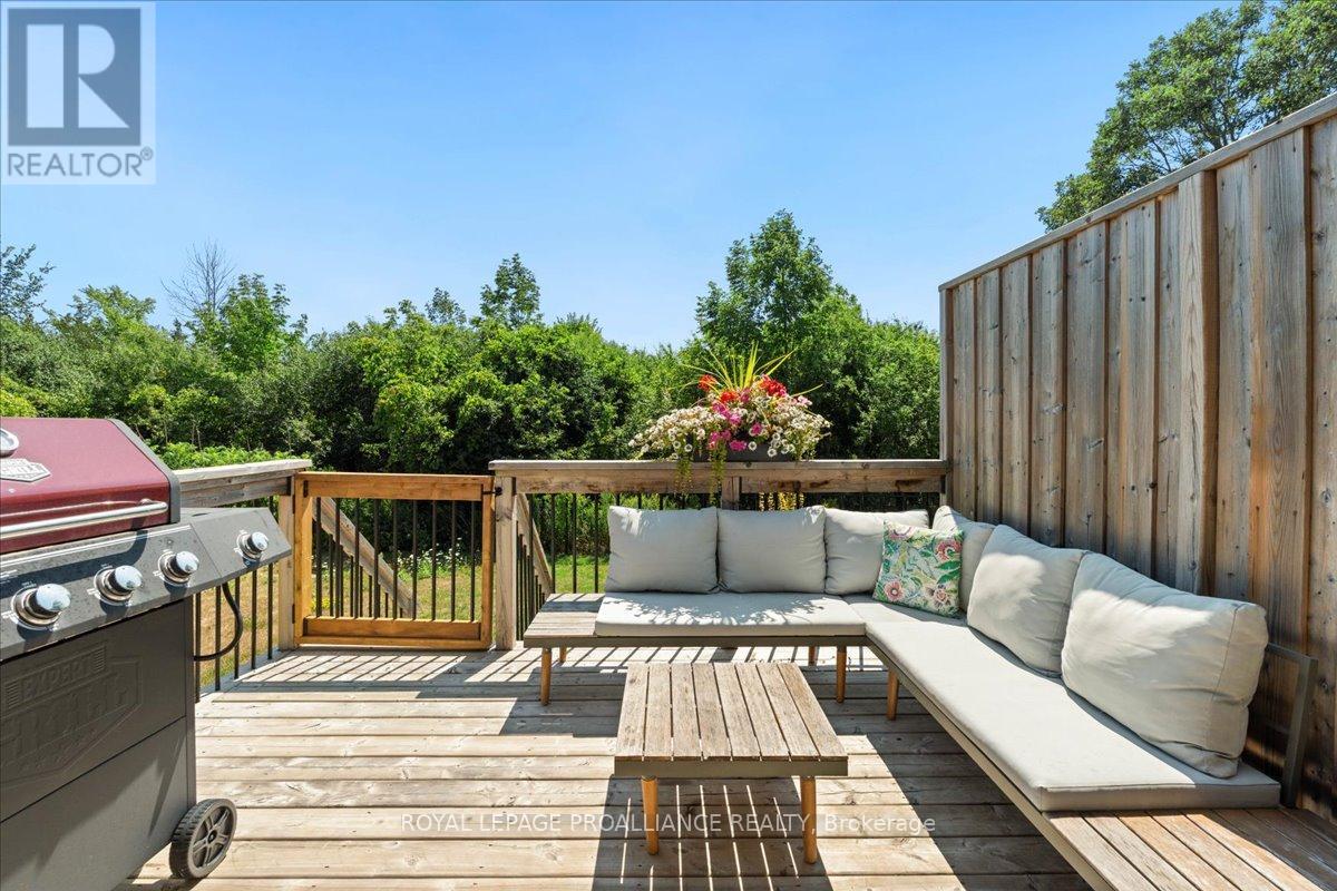 39 Hillside Meadow Drive, Quinte West, Ontario  K8V 0J5 - Photo 31 - X12572676