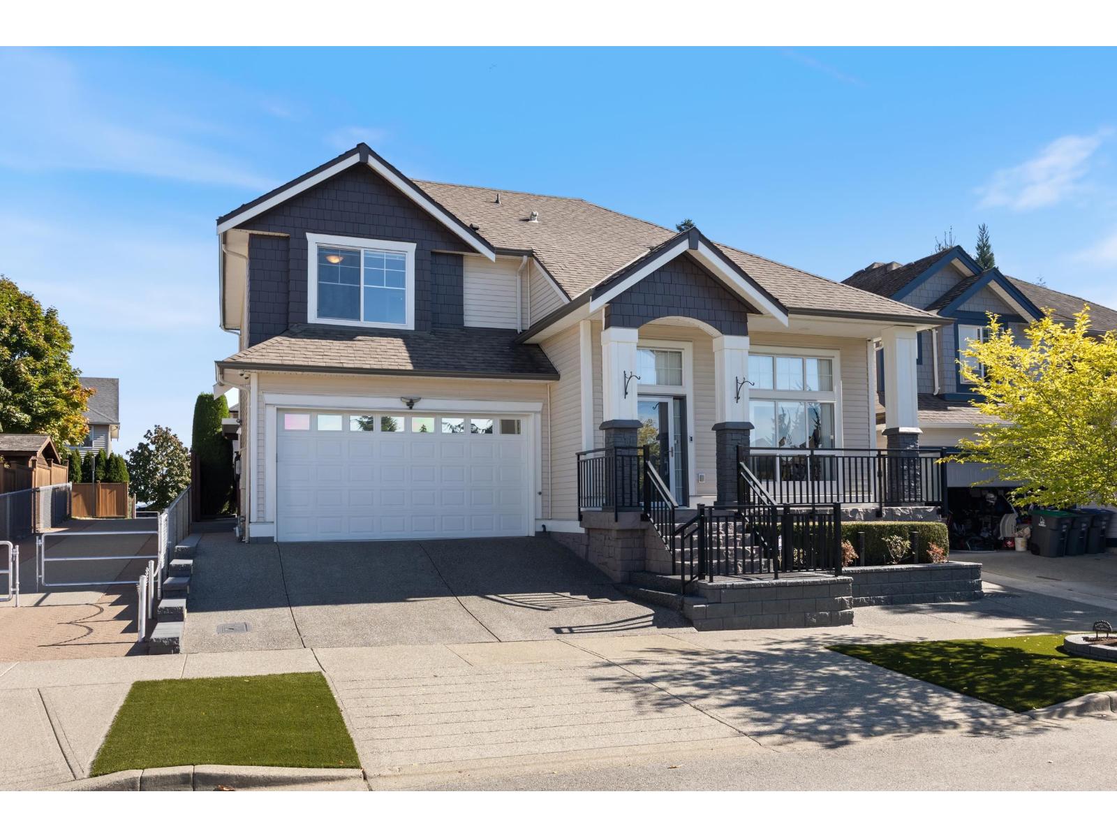 16478 59a Avenue, Surrey, British Columbia  V3S 6M6 - Photo 2 - R3069606