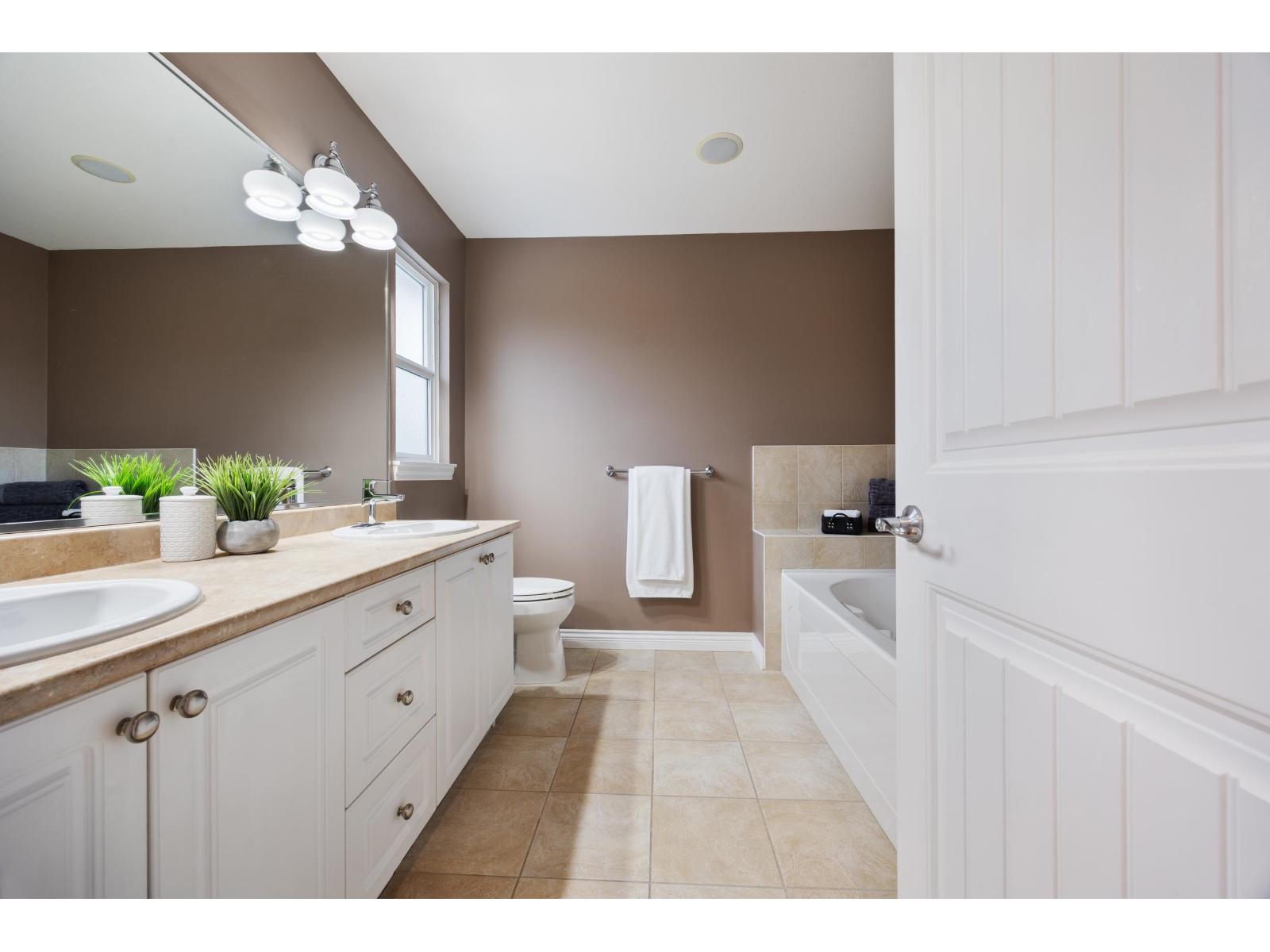 16478 59a Avenue, Surrey, British Columbia  V3S 6M6 - Photo 31 - R3069606