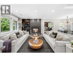 2140 PEMBERTON AVENUE, North Vancouver, British Columbia