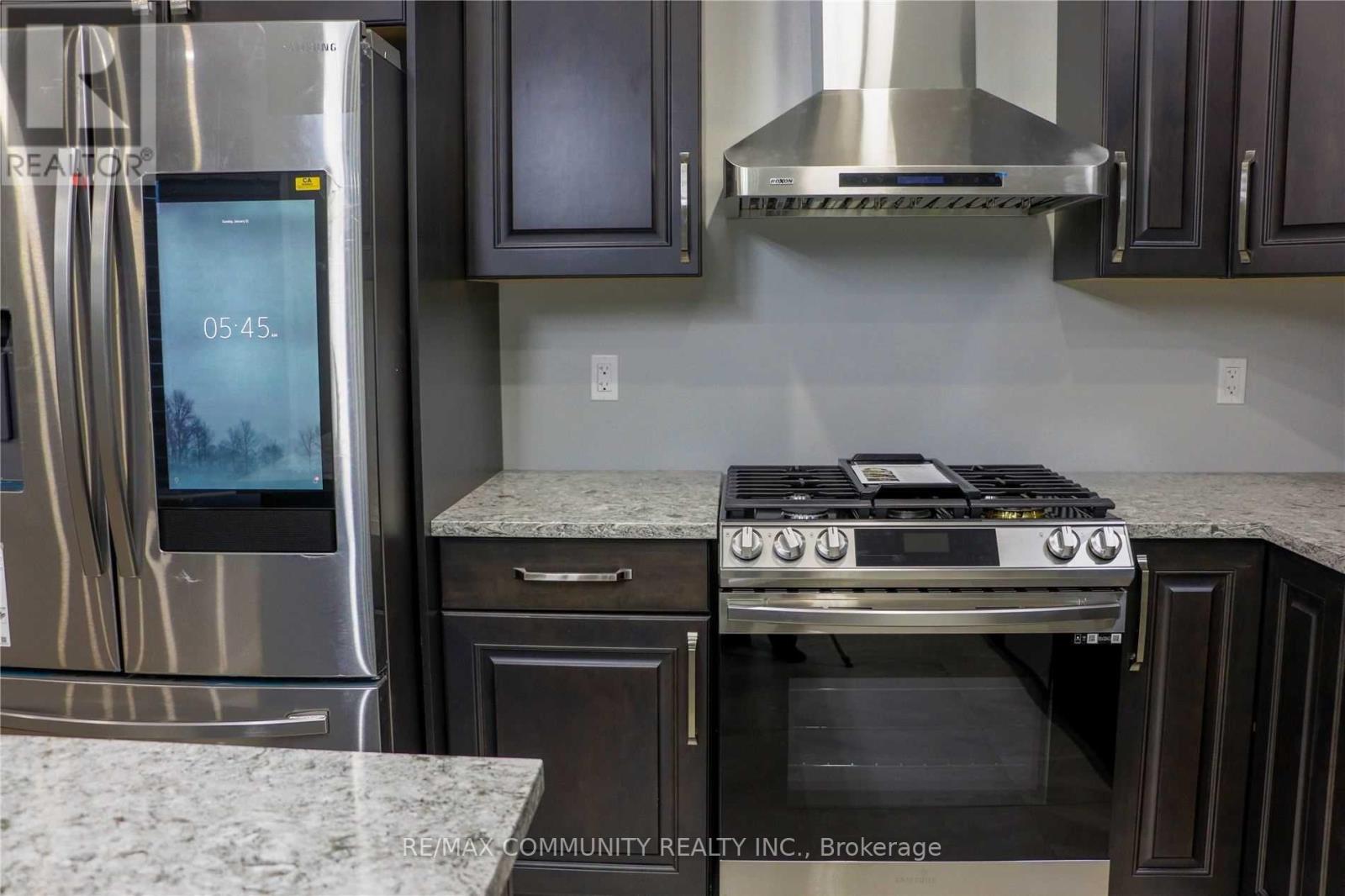 114 Northumberland Boulevard, Quinte West, Ontario K8V 0L1 - Photo 16 - X12571246