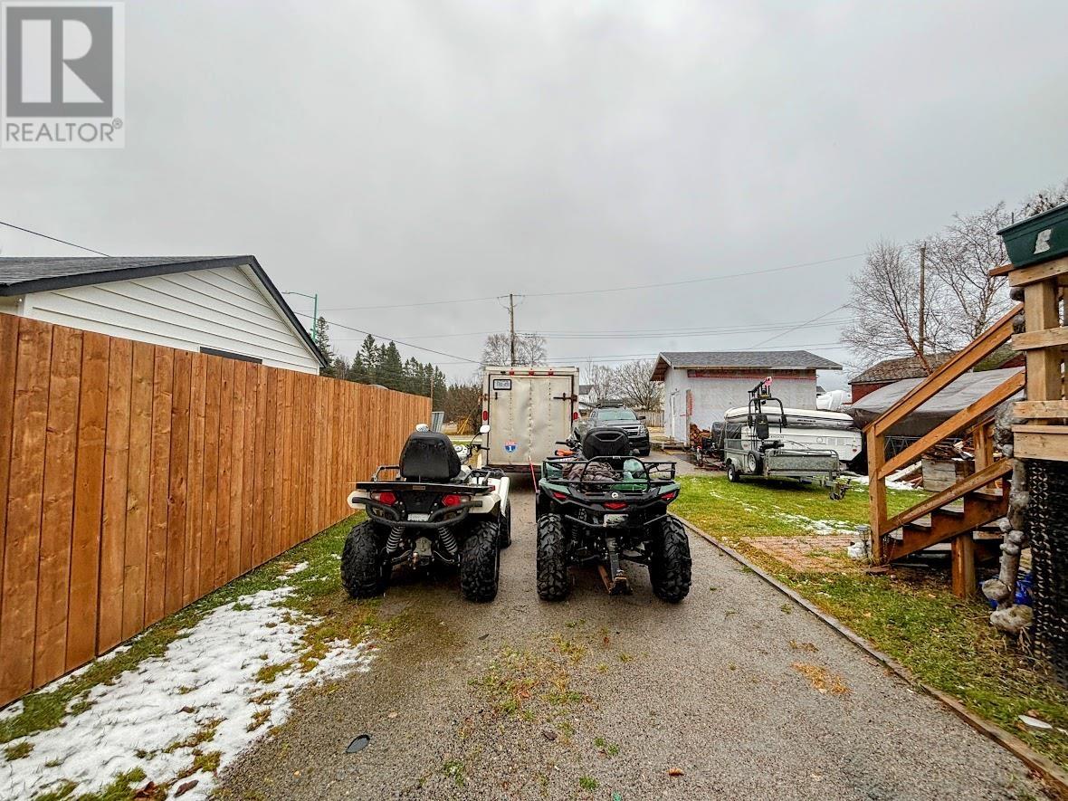 3 Howe St, Marathon, Ontario  P0T 2E0 - Photo 34 - TB253470