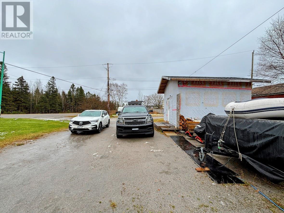 3 Howe St, Marathon, Ontario  P0T 2E0 - Photo 35 - TB253470