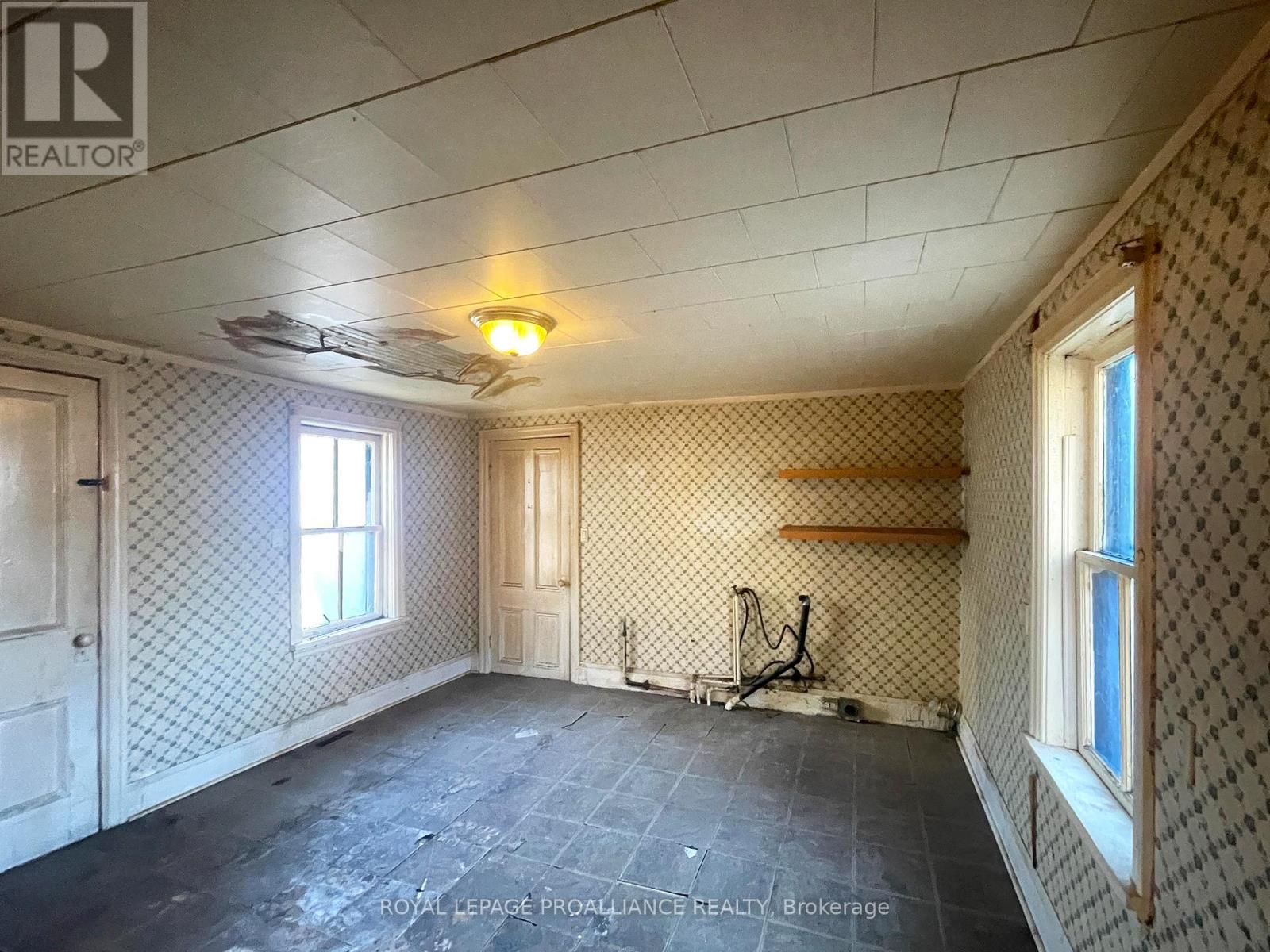 633 Rogers Street, Peterborough, Ontario  K9H 1X9 - Photo 13 - X12572474