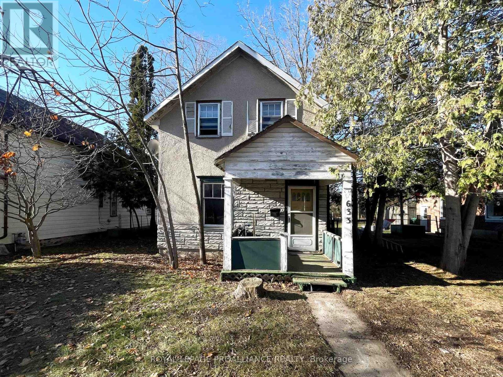 633 Rogers Street, Peterborough, Ontario  K9H 1X9 - Photo 3 - X12572474