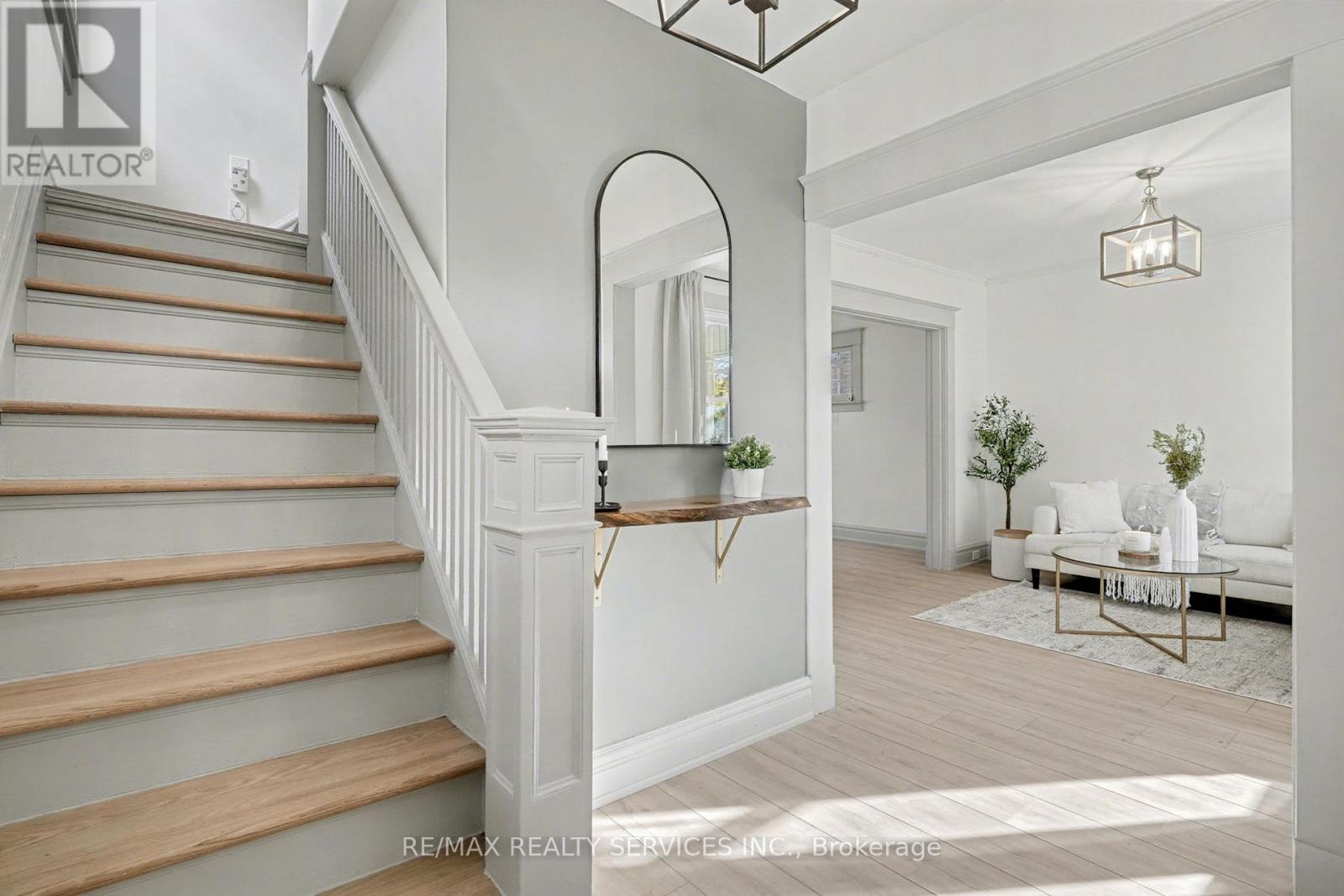 39 Fielden Avenue, Port Colborne, Ontario  L3K 4S8 - Photo 12 - X12572488