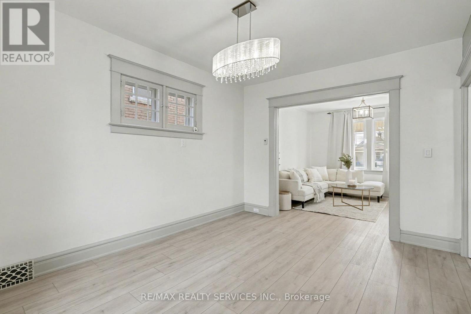 39 Fielden Avenue, Port Colborne, Ontario  L3K 4S8 - Photo 3 - X12572488