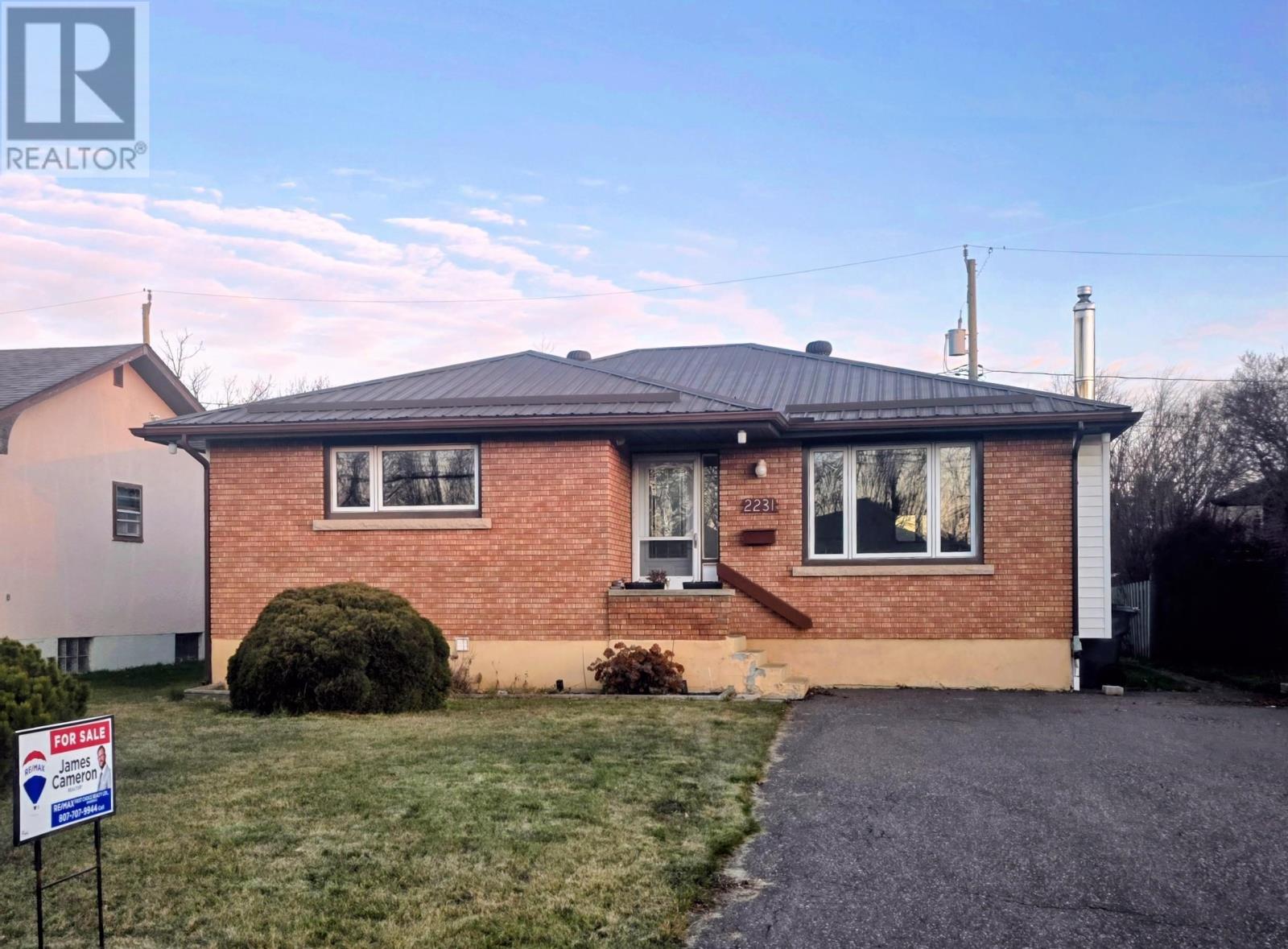 2231 Donald ST E, Thunder Bay, Ontario