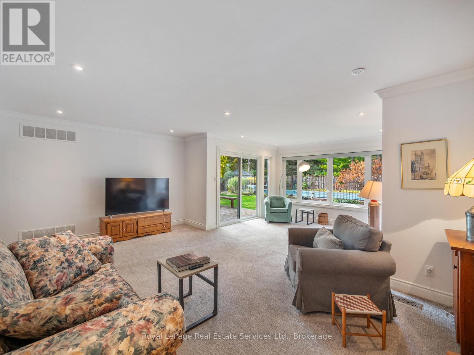 1463 Albion Avenue, Oakville, Ontario  L6J 5T3 - Photo 15 - W12572600