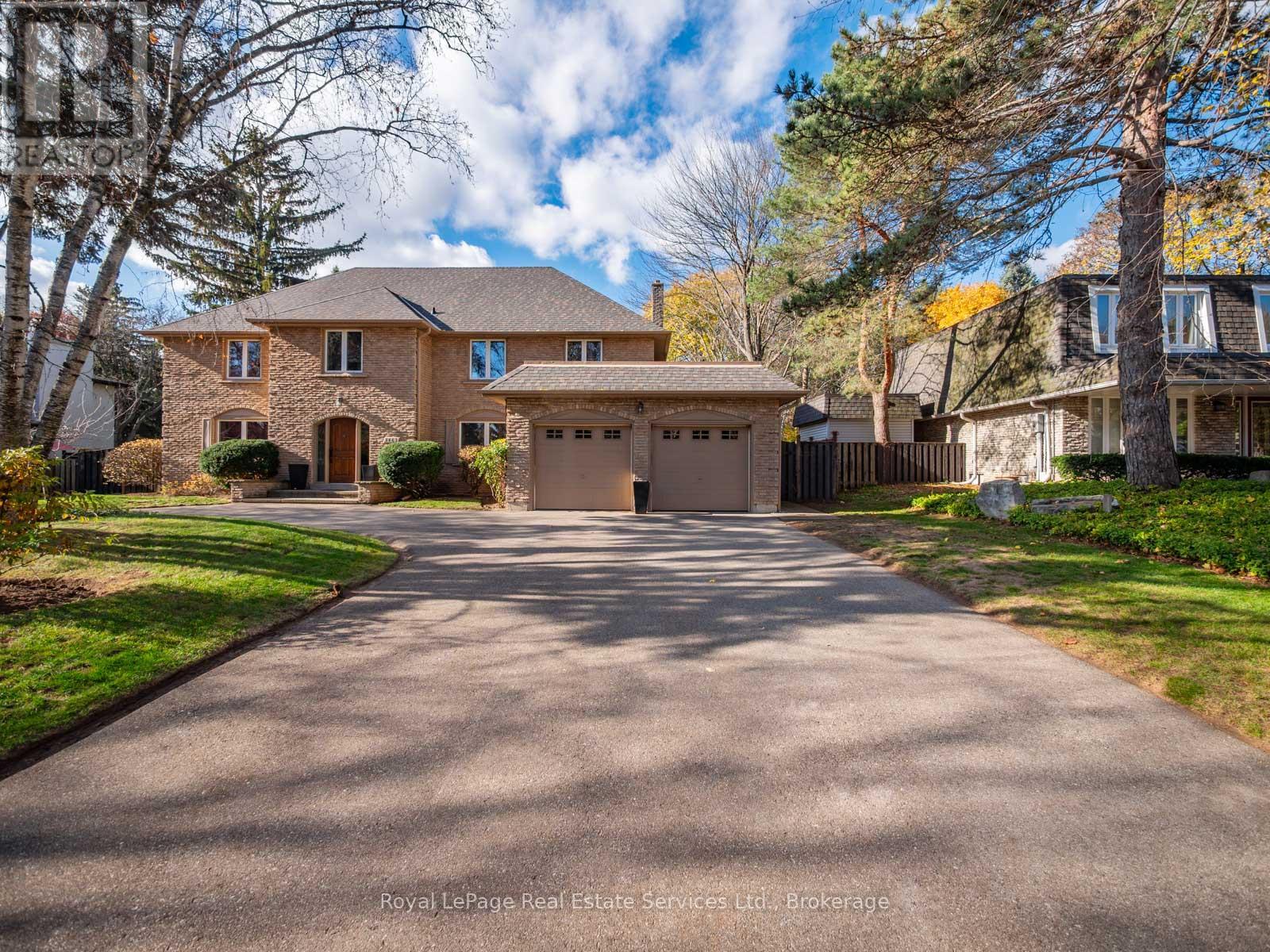 1463 Albion Avenue, Oakville, Ontario  L6J 5T3 - Photo 2 - W12572600