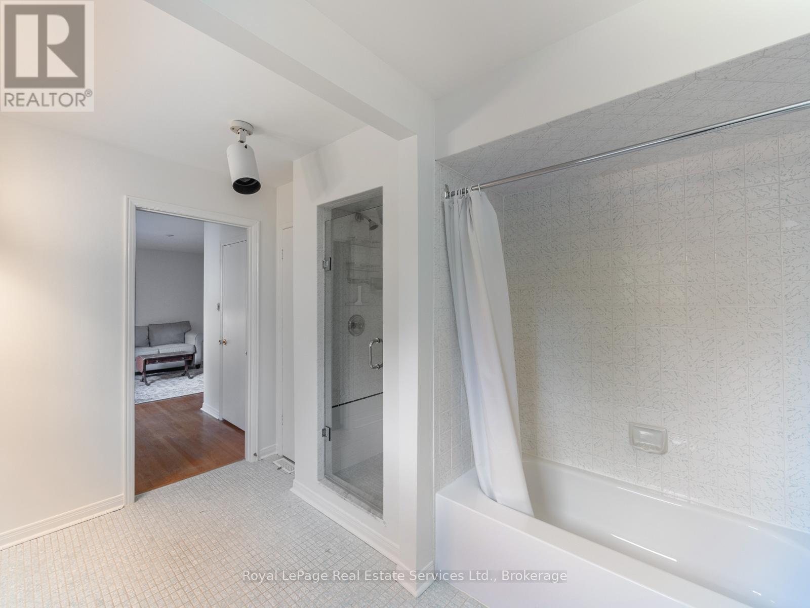 1463 Albion Avenue, Oakville, Ontario  L6J 5T3 - Photo 25 - W12572600