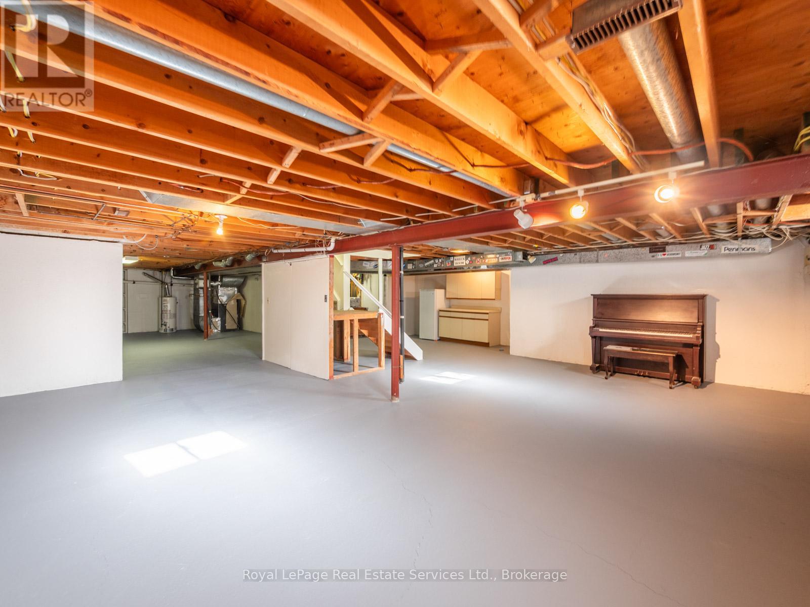 1463 Albion Avenue, Oakville, Ontario  L6J 5T3 - Photo 34 - W12572600