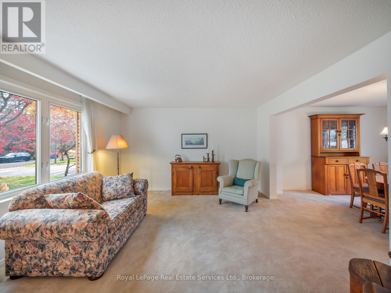 1463 Albion Avenue, Oakville, Ontario  L6J 5T3 - Photo 5 - W12572600