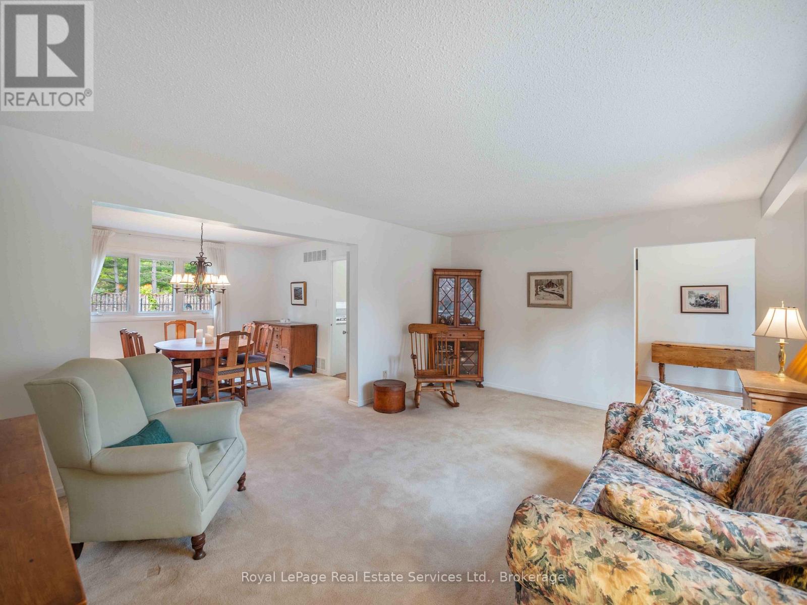 1463 Albion Avenue, Oakville, Ontario  L6J 5T3 - Photo 6 - W12572600