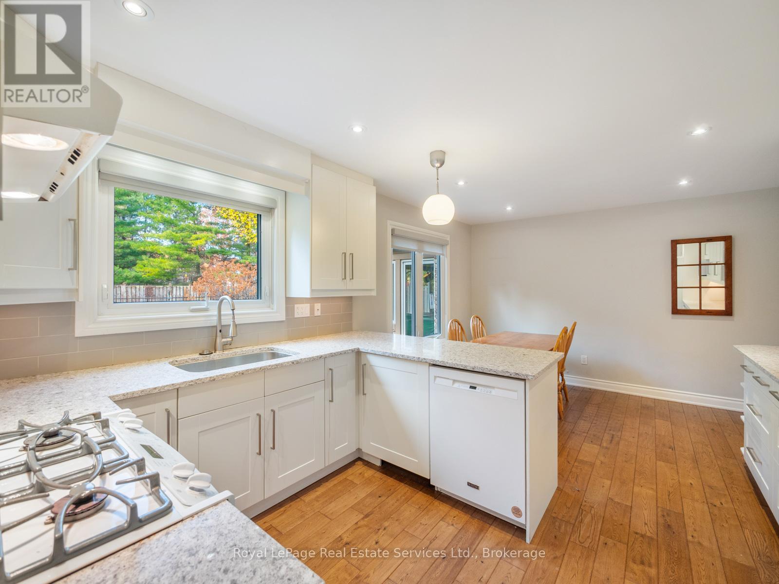 1463 Albion Avenue, Oakville, Ontario  L6J 5T3 - Photo 9 - W12572600