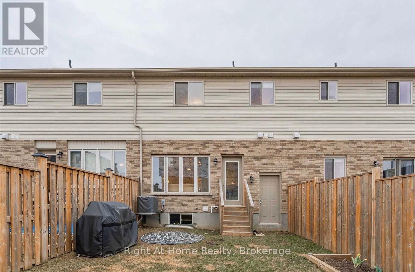 23 Mussen Street, Guelph, Ontario  K6H 5R6 - Photo 48 - X12572648