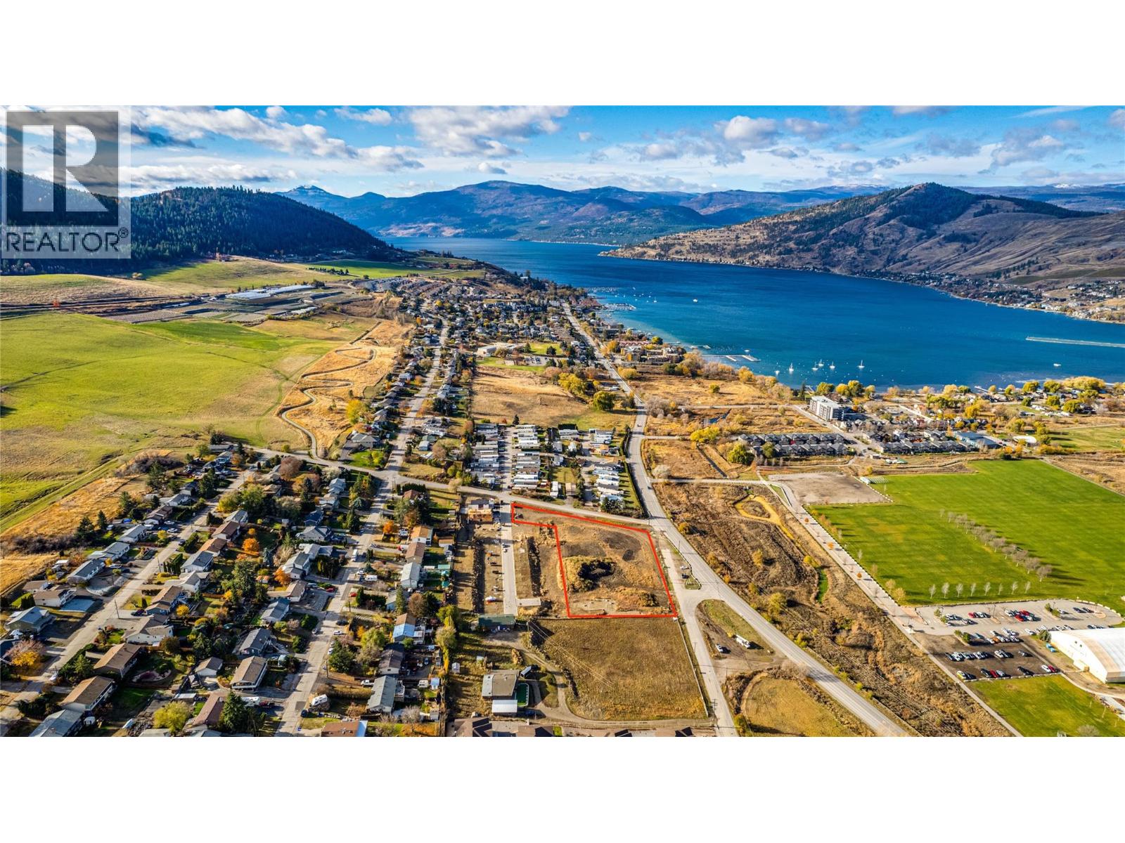 6758 Okanagan Avenue, Vernon, British Columbia  V1H 1M2 - Photo 1 - 10369885