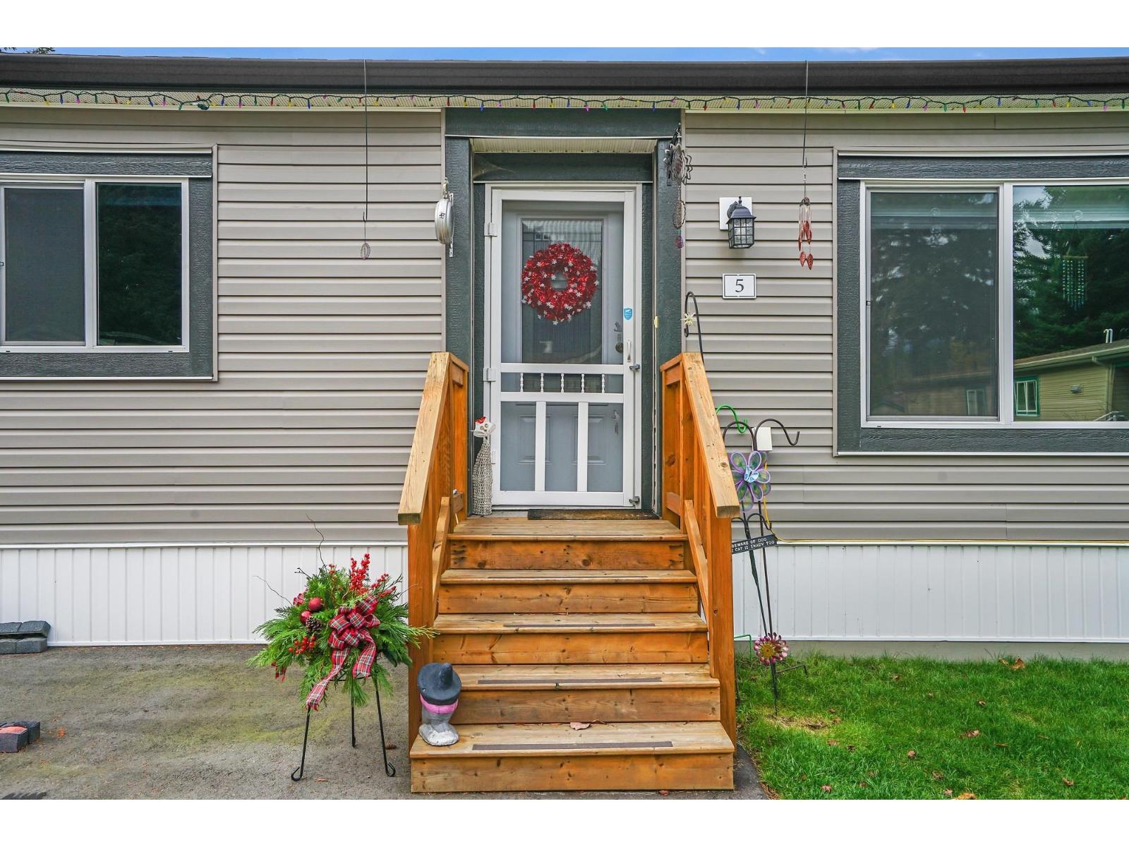 5 63071 Flood Hope Road, Hope, Hope, British Columbia  V0X 1L2 - Photo 2 - R3069274