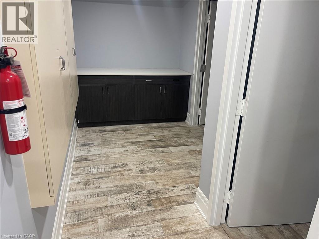 697 Coronation Boulevard Unit# 6, Cambridge, Ontario  N1R 3G5 - Photo 4 - 40790250