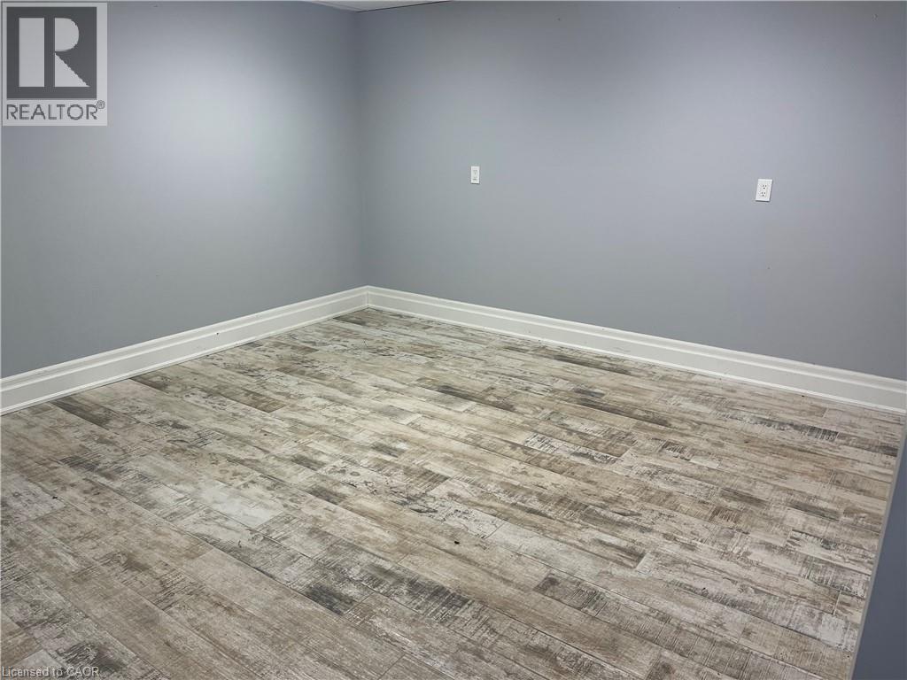 697 Coronation Boulevard Unit# 6, Cambridge, Ontario  N1R 3G5 - Photo 6 - 40790250